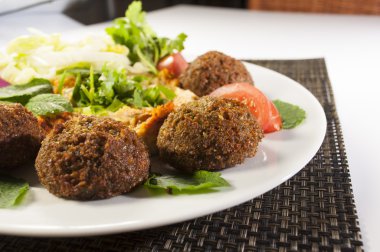 Falafel mit salat