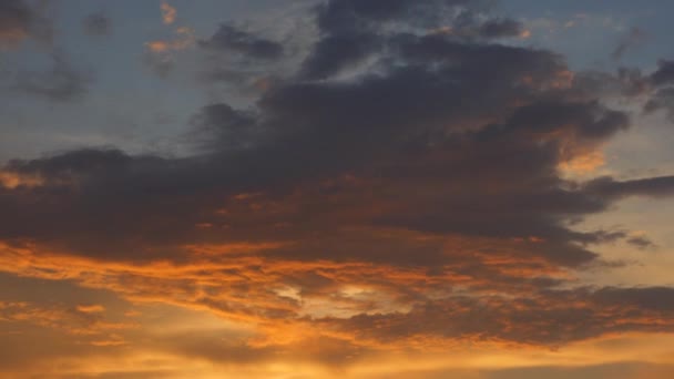 Timelapse av vackra solnedgångs moln — Stockvideo