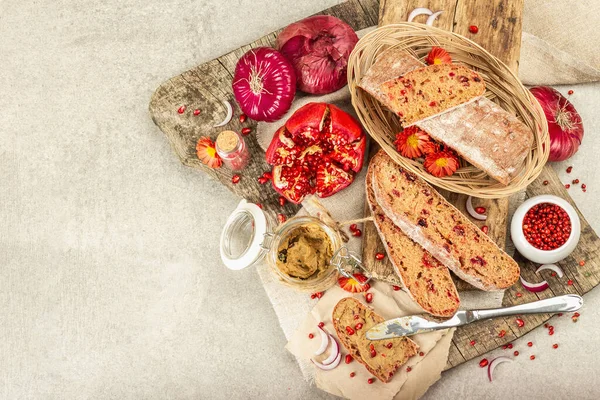 Paté Hígado Pollo Casero Fresco Pasta Frasco Vidrio Con Rebanadas — Foto de Stock