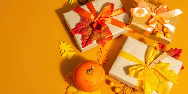 Gift Concept Autumn Colors Wrapped Boxes Festive Fall Decor Pumpkin — Stock Photo, Image