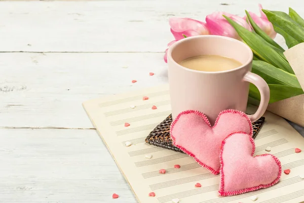 Romantikus Lapos Feküdt Kompozíció Egy Csésze Kávét Lágy Filc Szívét — Stock Fotó