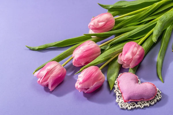 Frisk Blomst Sammensætning Buket Lyserøde Tulipaner Isoleret Trendy Meget Peri - Stock-foto