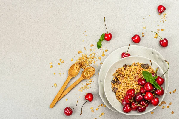 Summer Breakfast Concept Healthy Morning Food Ripe Cherries Granola Light — Foto de Stock