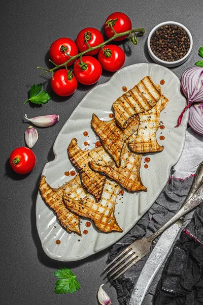 Fried Slices Pleurotus Eryngii Mushrooms Balsamic Sauce Sesame Seeds Spices — Stock fotografie