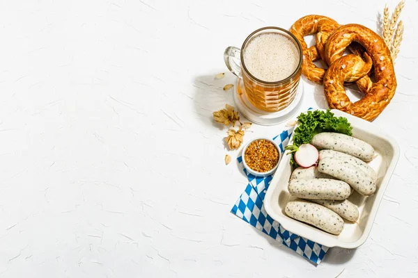 Traditional Oktoberfest Set Pretzels Beer Weisswurst Mustard German Festival Food — Stok fotoğraf