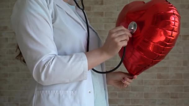 Medical Person White Coat Hold Red Hearth Her Hands — Stockvideo