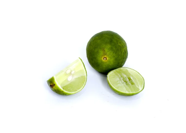 Limón fresco y rebanada —  Fotos de Stock
