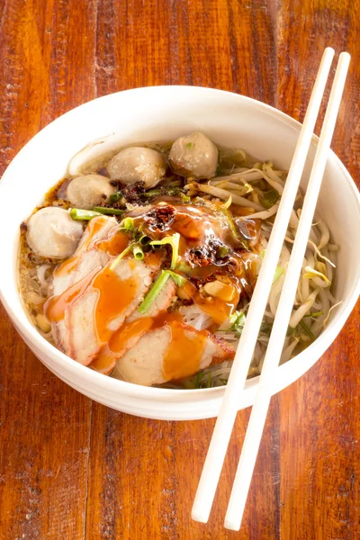Small bowl of delicious noodles — Stock Photo, Image
