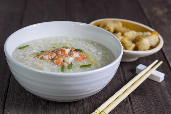 Rice soup with shrimp — Stock Photo, Image