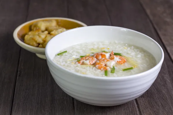 Rice soup with shrimp — Stock Photo, Image