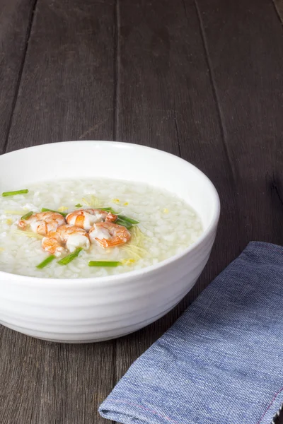 Karidesli pirinç çorbası — Stok fotoğraf