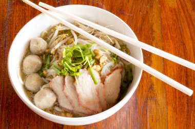 küçük kase lezzetli makarna