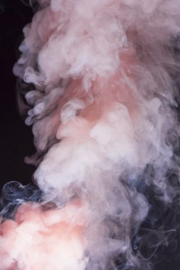 renkli arka plan üzerinde duman