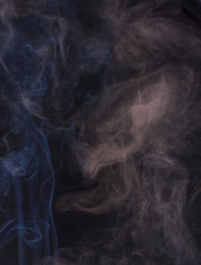 renkli arka plan üzerinde duman