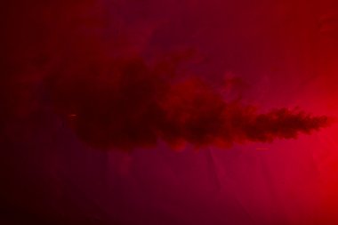 renkli arka plan üzerinde duman