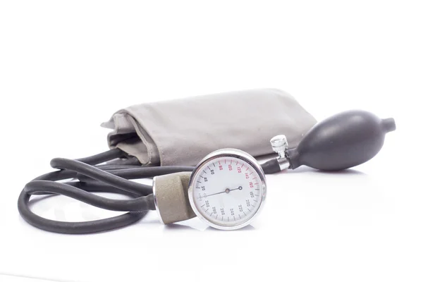 白の背景に分離した血圧計 — ストック写真