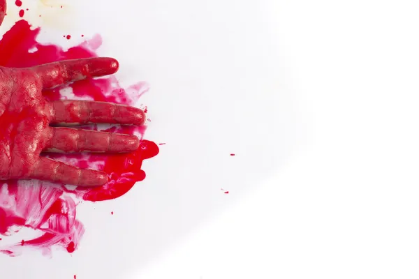 Concetto di Halloween: mano sanguinante sullo sfondo bianco — Foto Stock