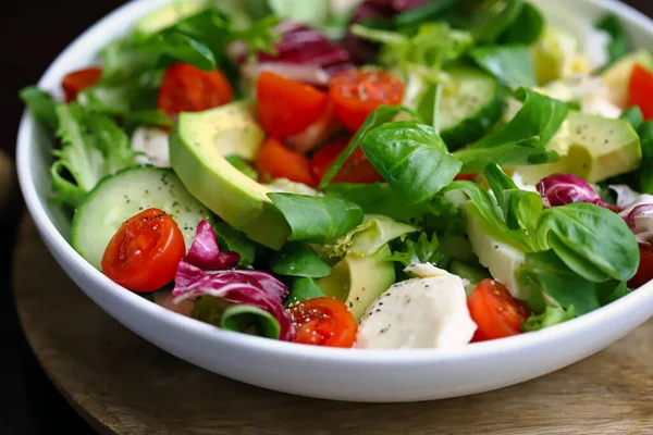 Salada Saudável Com Legumes Abacate Alimentos Dietéticos — Fotografia de Stock