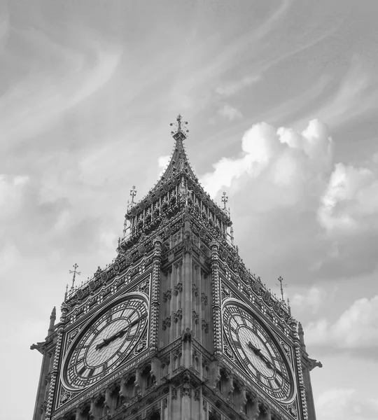 Londra, il Big Ben con un bel cielo — Foto Stock