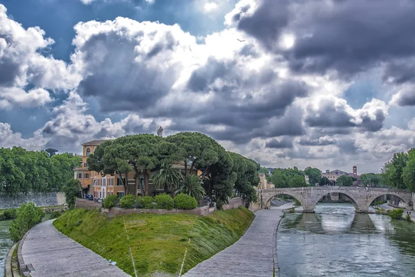 Ilha Tiberina, Roma — Fotografia de Stock