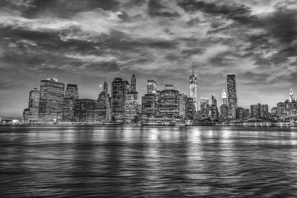 Panoráma manhattan-a naplementekor — Stock Fotó