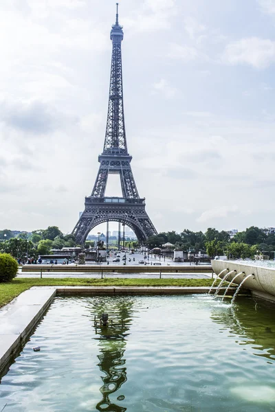 Věž Eiffelova pohled z Trocadera — Stock fotografie