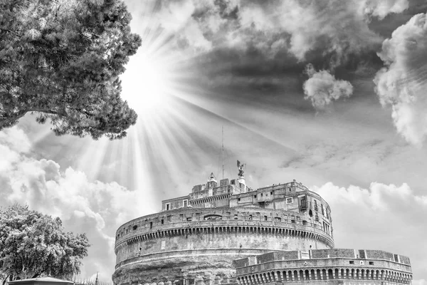 Castel st. angelo s krásnou oblohu, Řím — Stock fotografie