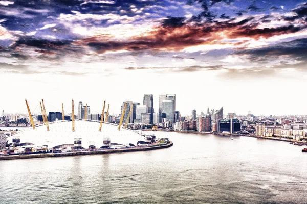 Vue aérienne de la nouvelle skyline londonienne — Photo