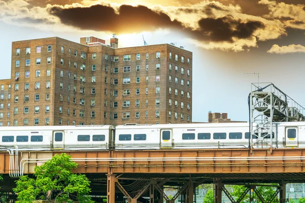 La metropolitana via terra — Foto Stock