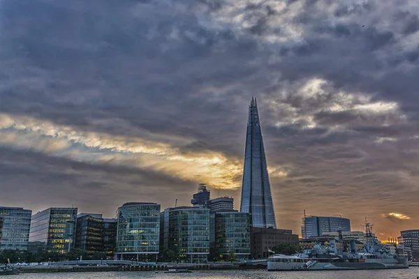 Londen skyline bij zonsondergang — Stockfoto