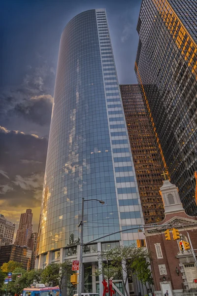 Hermosa vista del rascacielos en la ciudad de Nueva York —  Fotos de Stock