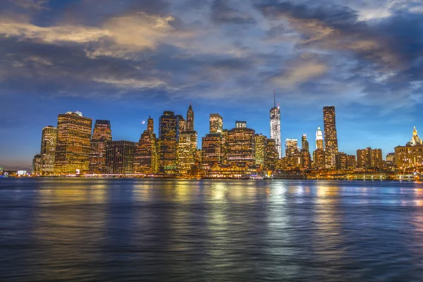 Gün batımında manhattan Panoraması — Stok fotoğraf