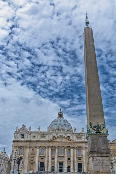 Vue spectaculaire de saint Pierre à Vatrican, Rome — Photo