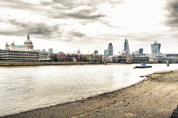 Viss vy över nya london skyline — Stockfoto