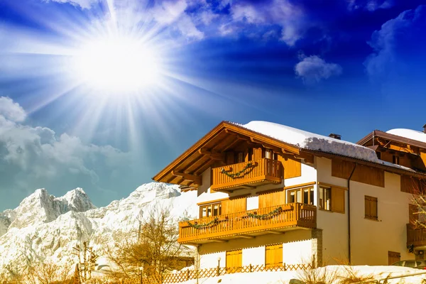 Mountain cabin — Stock Photo, Image