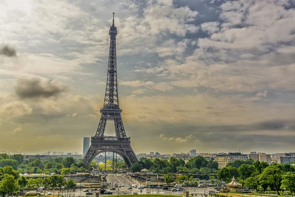 Panoramatický pohled na Eiffelovu věž — Stock fotografie