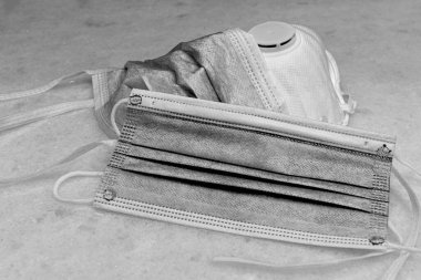 Covid-19 salgınına karşı maskeler.