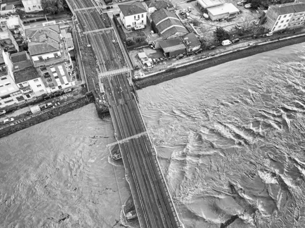 Luftaufnahme Des Geschwemmten Flusses Arno Pisa Italien — Stockfoto