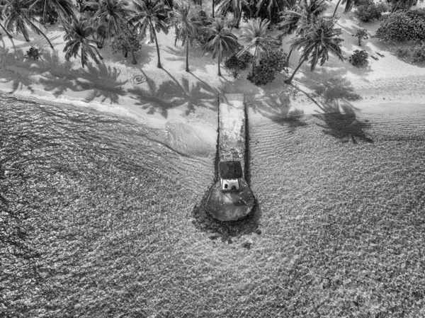 Vista Aérea Praia Branca Drone Mar Cristalino Maldivas — Fotografia de Stock