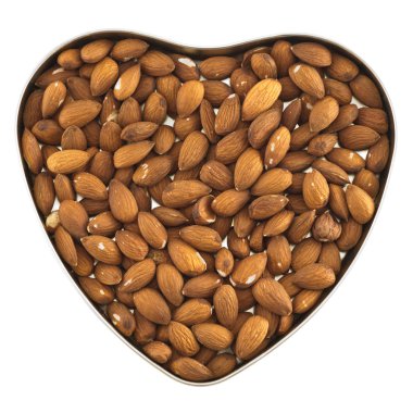 kalp şeklinde kutu badem tam