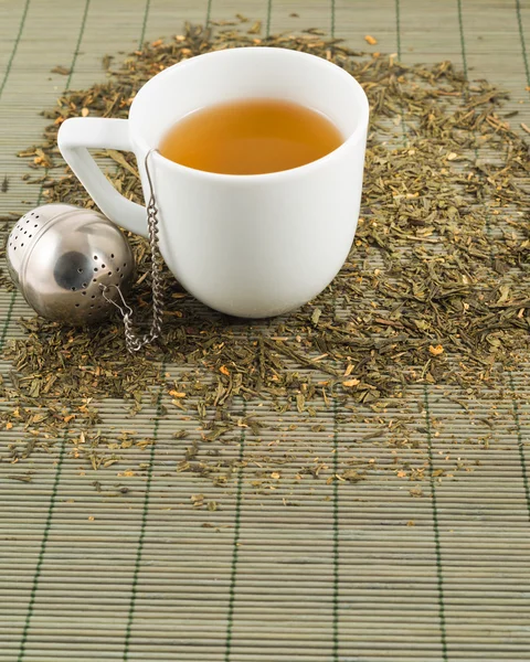 Tazza bianca di tè verde — Foto Stock