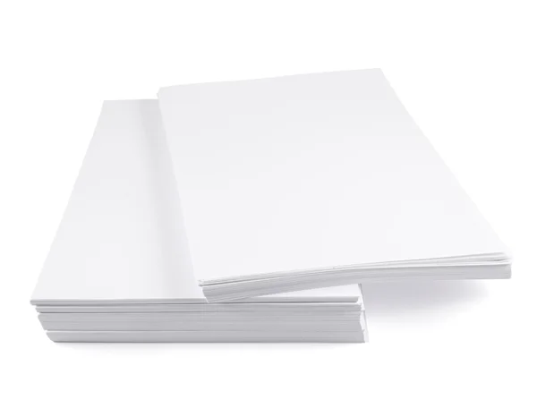 Pilha de folha de papel branco de tamanho a4 — Fotografia de Stock