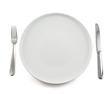 Tablo bıçak, çatal ve izole seramik tabak