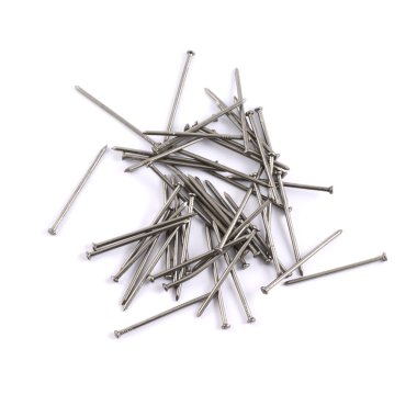 metal çiviler izole yığını