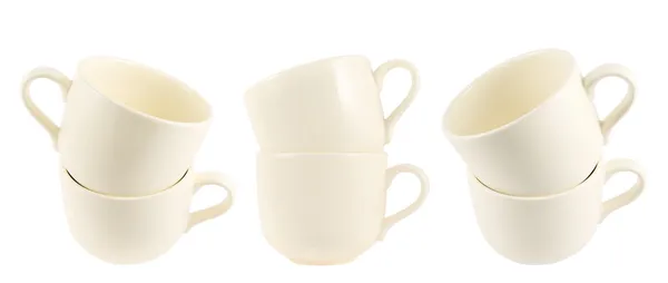 Céramique crème couleur pile tasse isolé — Photo