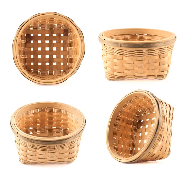 ahşap sepet içinde beyaz izole