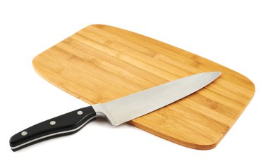 ahşap kesme tahtası üzerinde bıçak