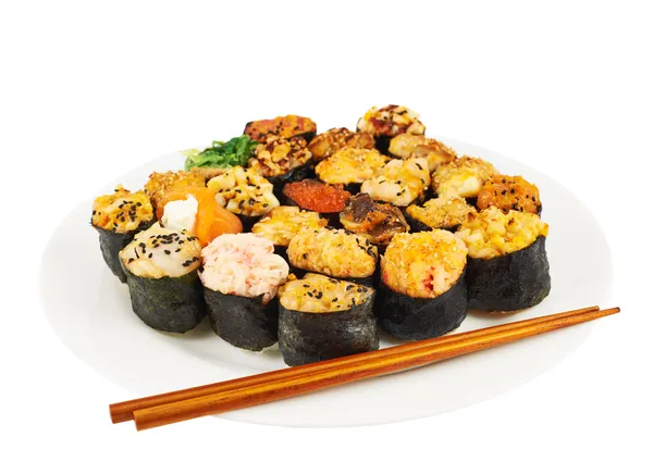 Sushi i en tallrik — Stockfoto