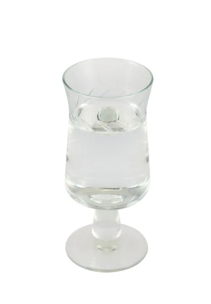 Tiro de vidro de vodka isolado — Fotografia de Stock