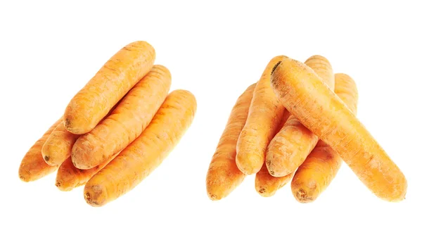 Haufen ungeschälter Karotten isoliert — Stockfoto